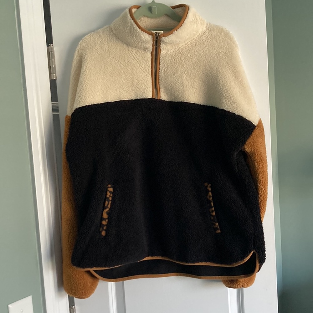 EUC Time and Tru quarter zip color block Sherpa type pullover jacket.  Size L.